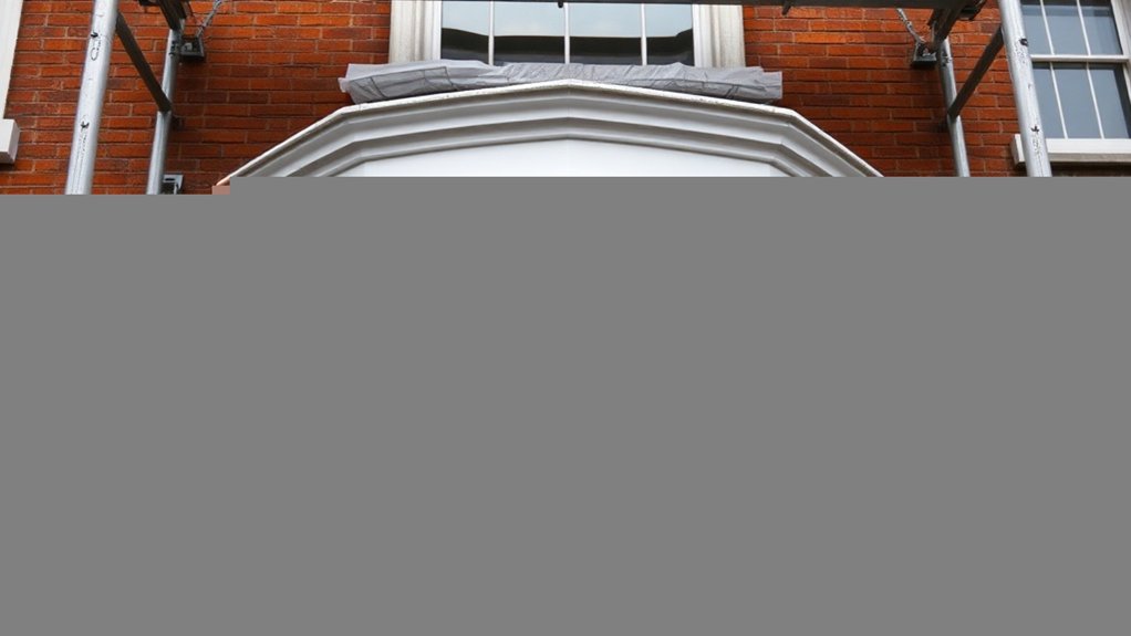 Bay Windows Chiswick